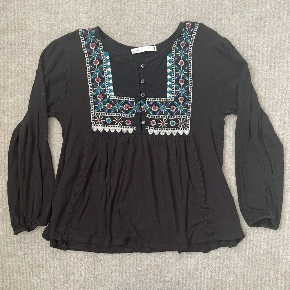 inLUV Shirt Womens Small Black Embroidered Boho Flowy Top Colorful Buttons FLAW - Picture 1 of 10